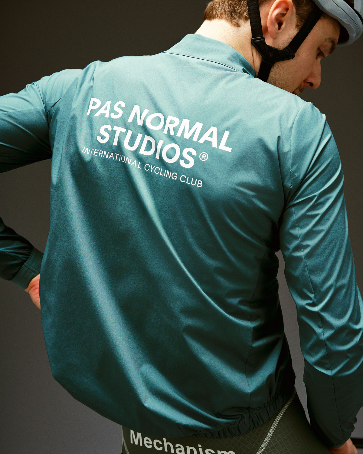 Chaqueta Pas Normal Studios Mechanism Stow Away Grey Teal, vista 2 #Color_Grey Teal