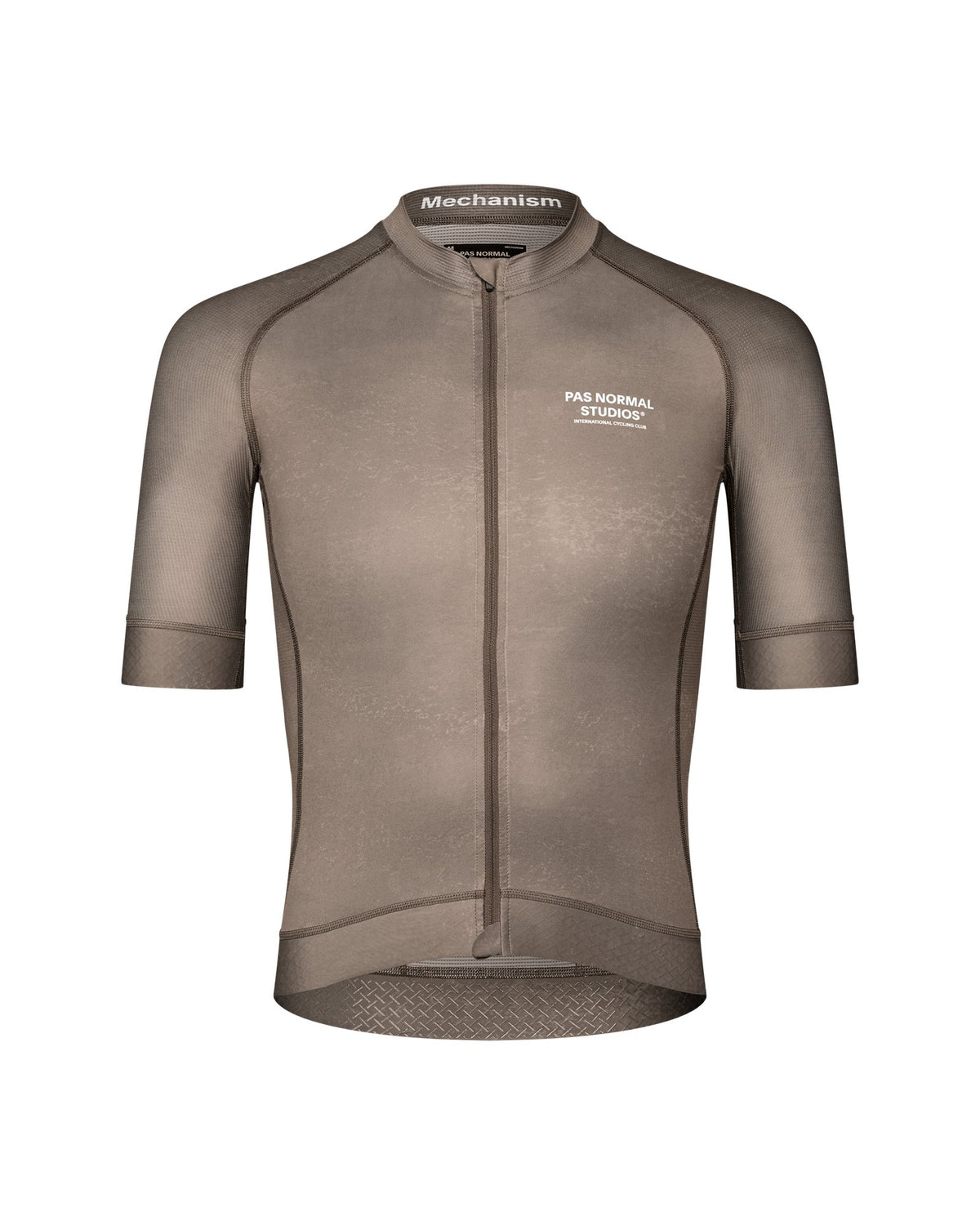 Maillot Corto Pas Normal Studios Mechanism en AOP Earth, producto plano sobre fondo #Color_AOP Earth