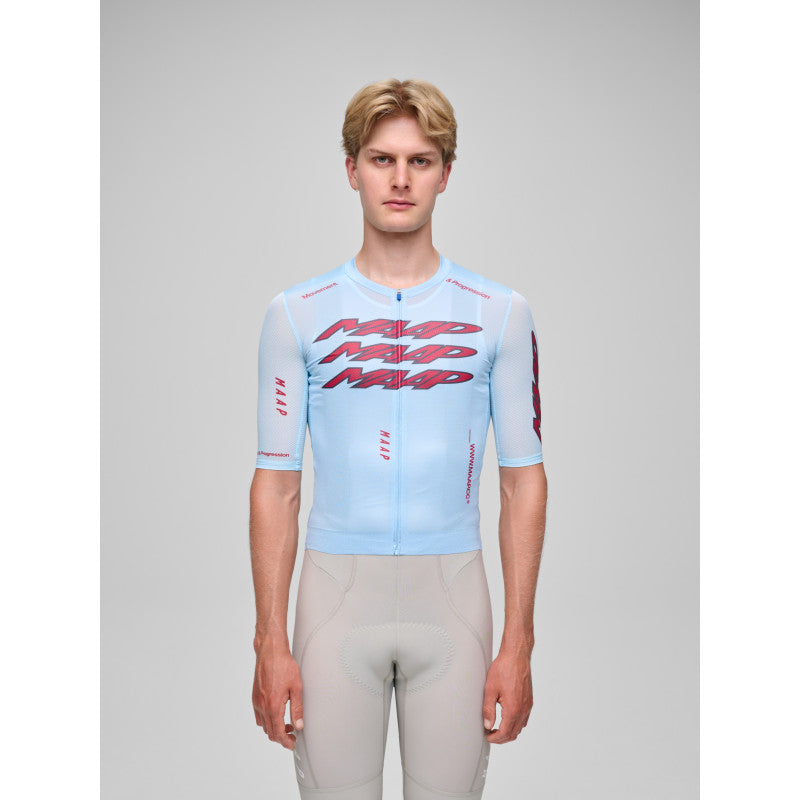Maillot Corto Maap Pulse Pro Air Jersey 3.0 en Cerulean, modelo, vista frontal #Color_Cerulean