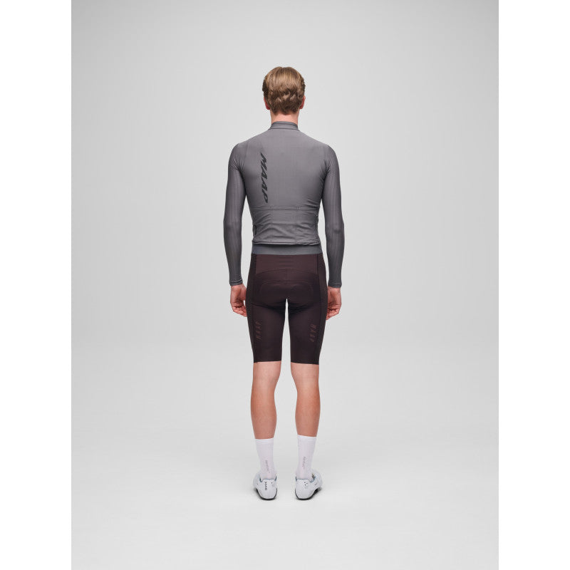 Maillot Largo Maap Pro Aero Thermal LS Jersey en Meteorite, modelo, vista trasera o lateral #Color_Meteorite