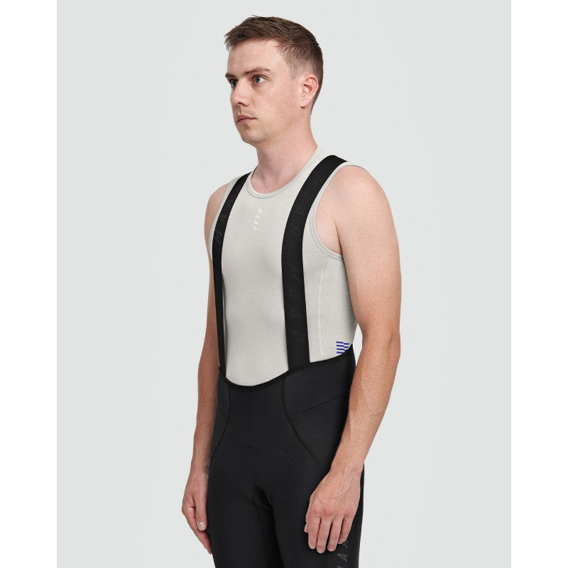 Camiseta Interior Maap Thermal Base Layer Vest en Fog, modelo, vista frontal #Color_Fog