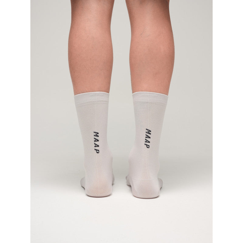 Calcetines Maap Team Sock en Antartica, modelo, vista trasera #Color_Antartica