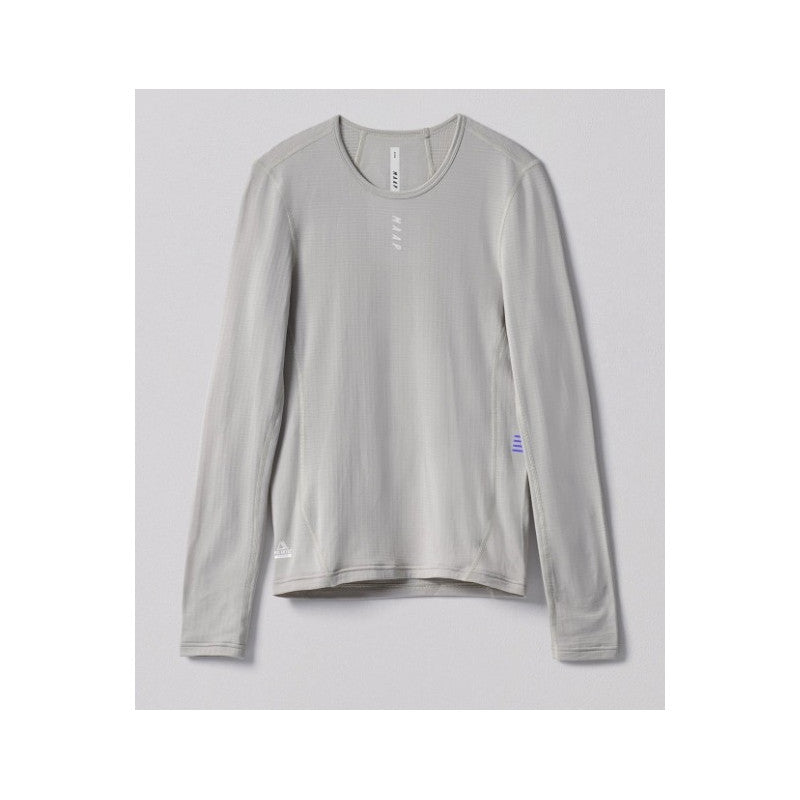 Camiseta Interior Larga Maap Thermal Base Layer LS Tee · Vista 2 #Color_Fog