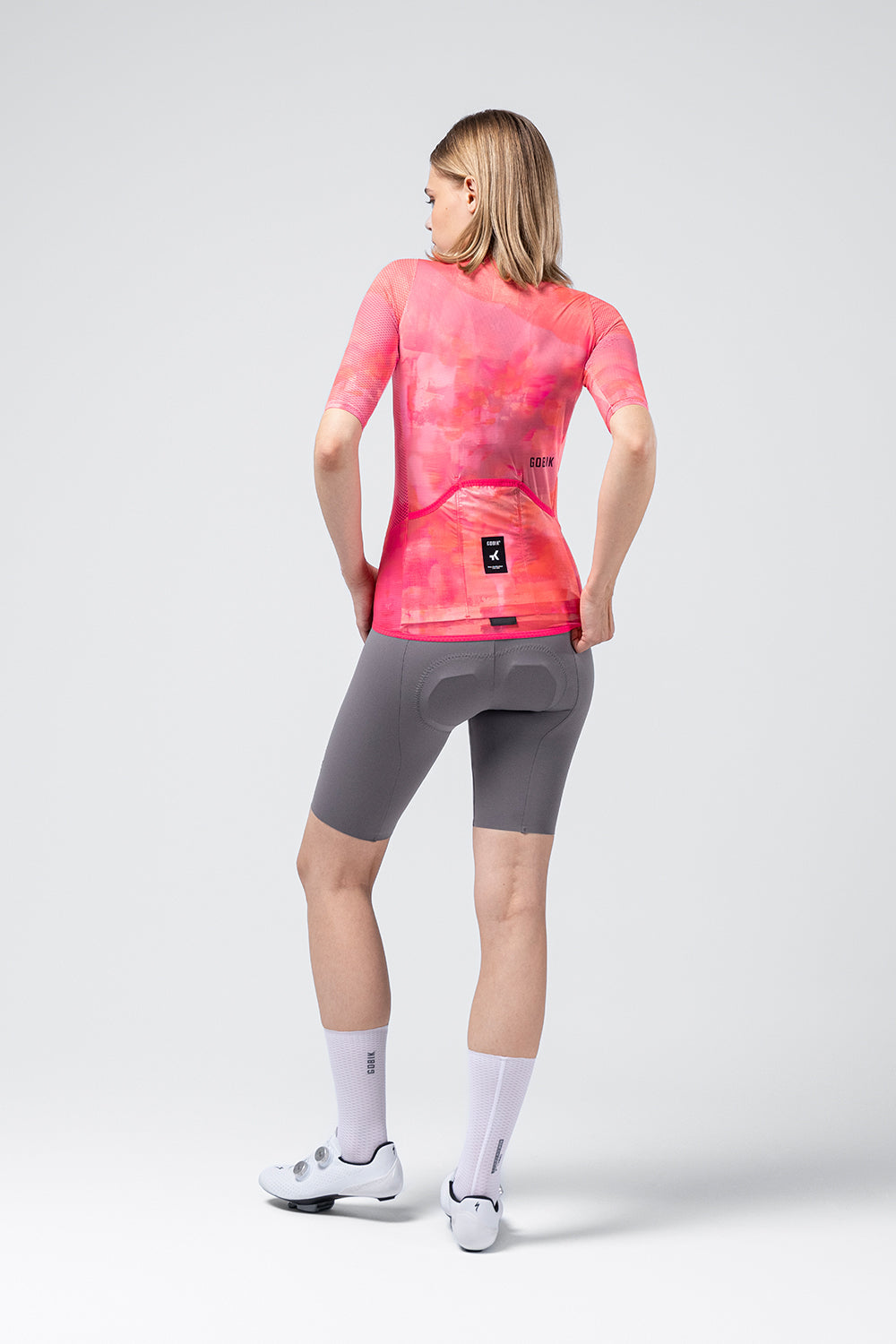 Maillot Gobik Carrera 3.0 en Dimple, vista trasera, llevado por la modelo #Color_Dimple
