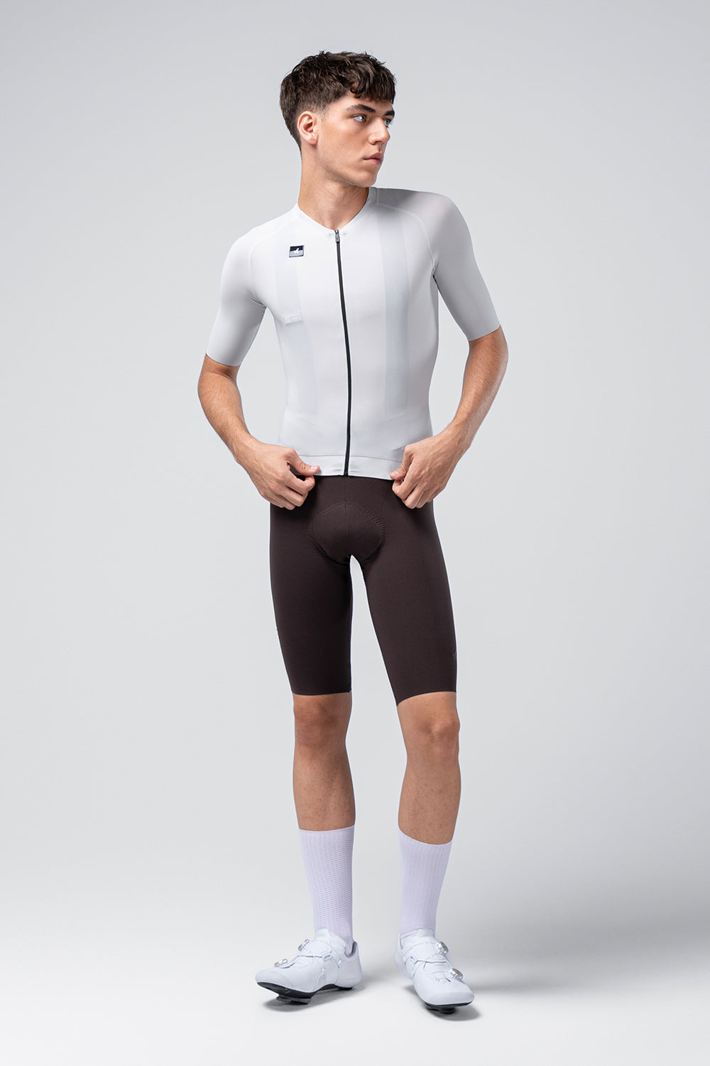 Maillot Gobik CX Solid en Empire, vista frontal sobre modelo #Color_Empire