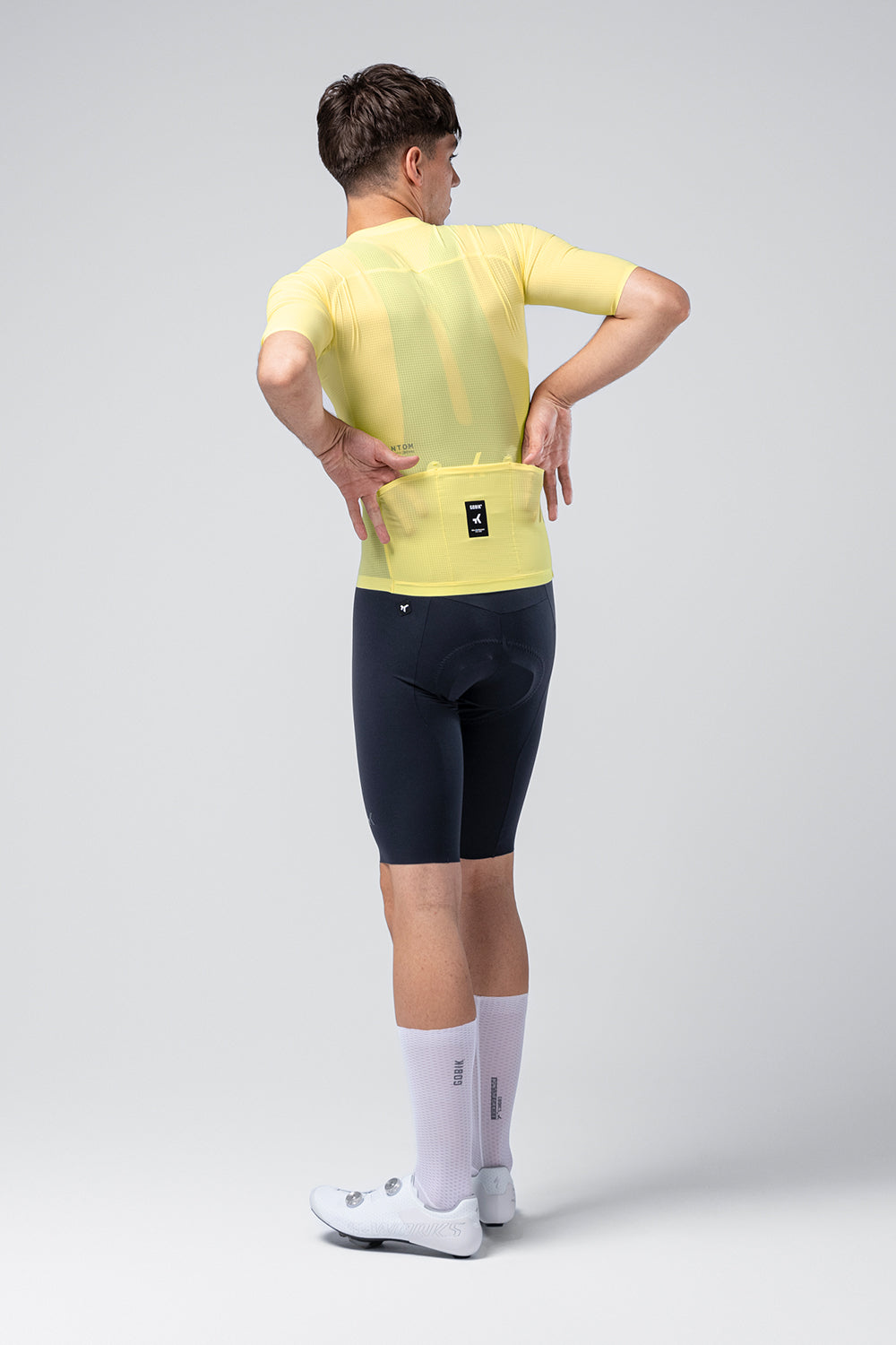 Maillot Gobik Phantom en Fanligth, vista trasera sobre modelo #Color_Fanligth
