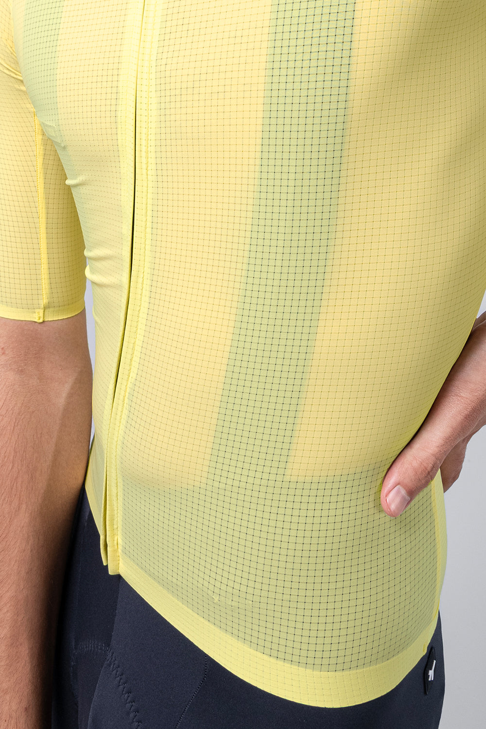 Maillot Gobik Phantom en Fanligth, detalle de la espalda #Color_Fanligth