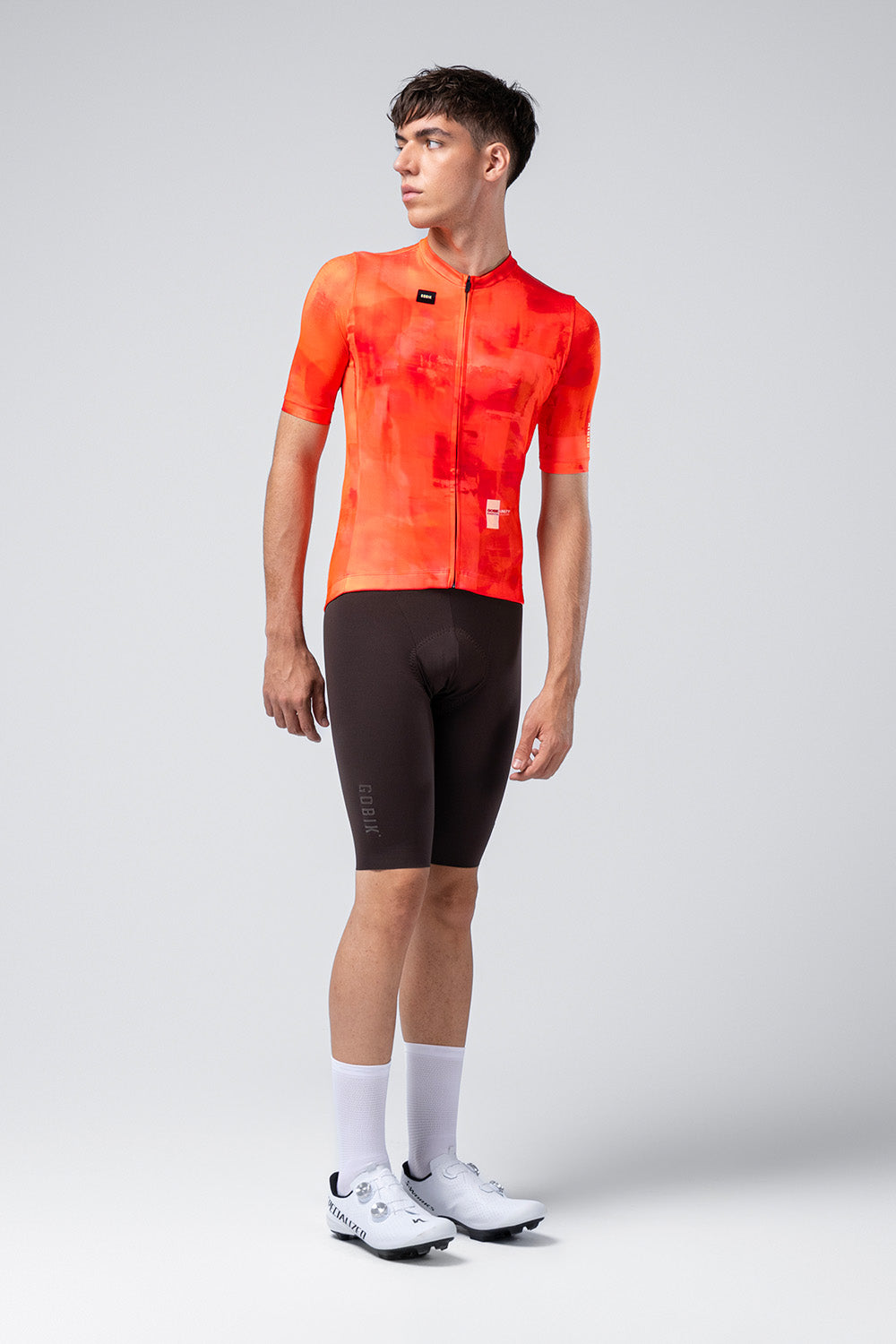 Maillot Gobik Stark en Gerbera, vista frontal sobre modelo #Color_Gerbera